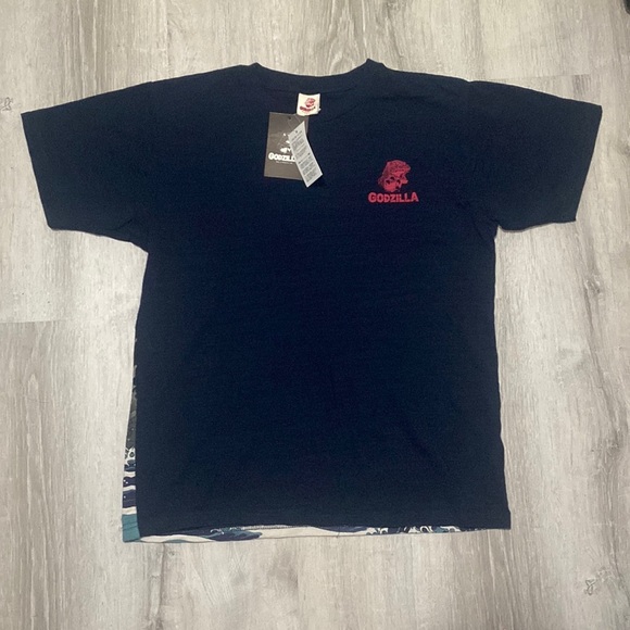 NWT Rare Godzilla X Hokusai Ukiyoe Wave Print Limited Edition Graphic Tee - Picture 2 of 8